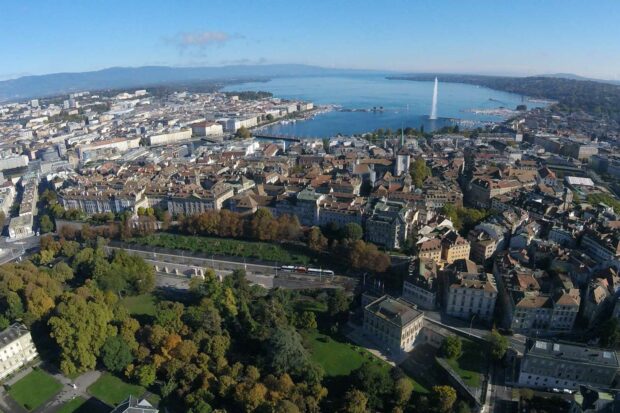 epaule-au-top-geneve