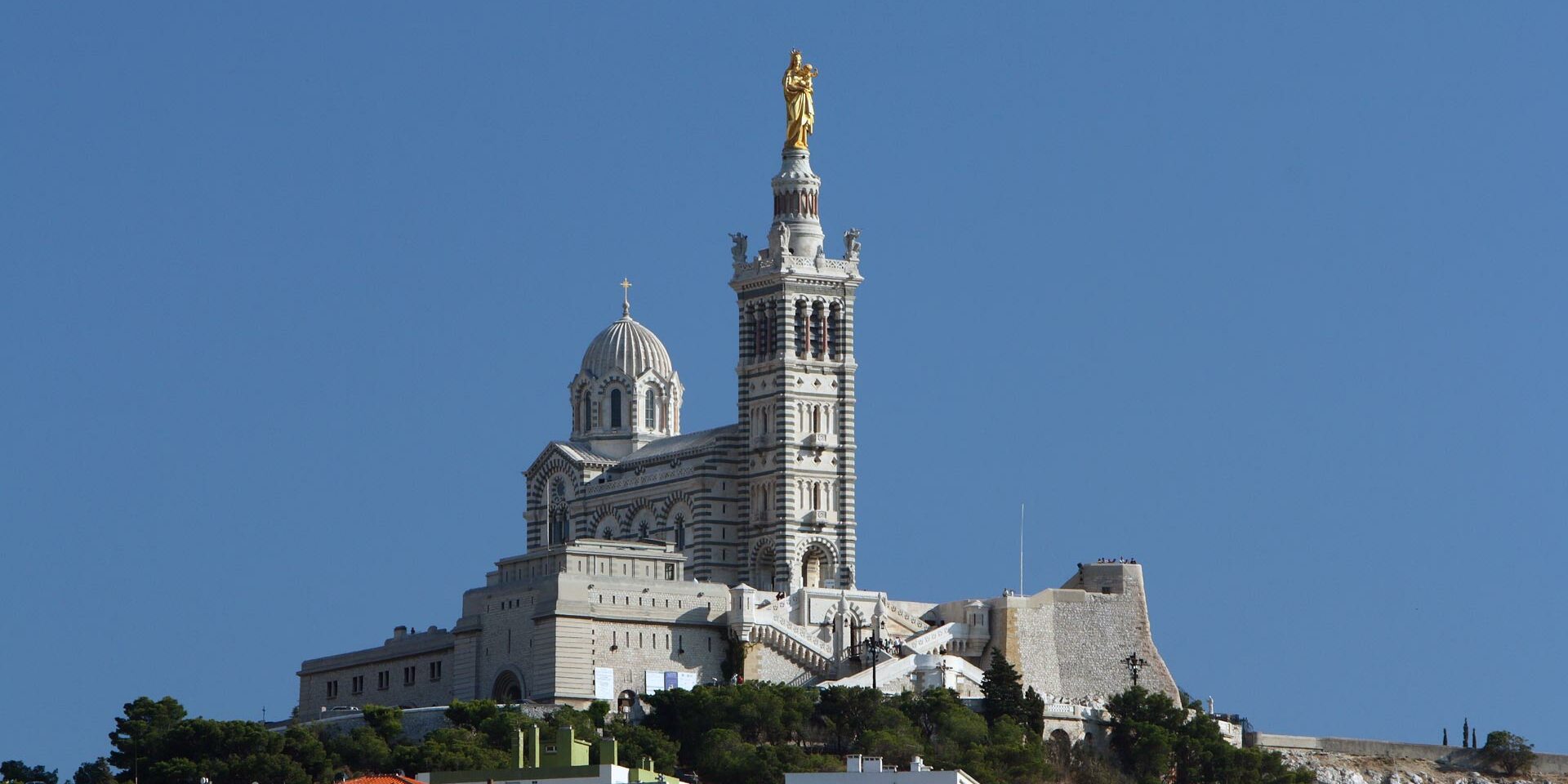 epaule-au-top-marseille