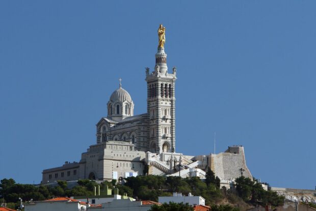 epaule-au-top-marseille